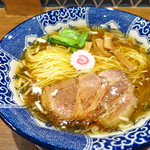 ハマカゼ拉麺店 - 清湯醤油ラーメン700円