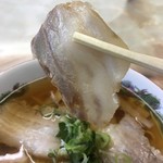 玉山食堂 - 茹で豚ではなく しっかり味付けされてます