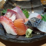 鉄板居酒屋OHANA - お造り５種盛り