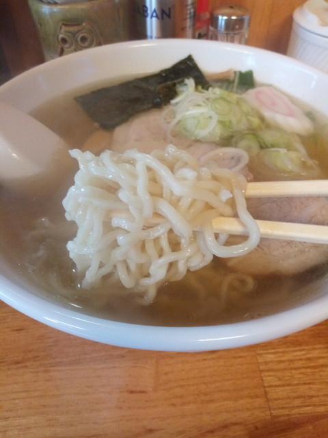 英（はなぶさ） - 鼠ケ関（ラーメン）の写真