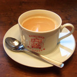 クルミドコーヒー - 温かいカフェオレ(700円)