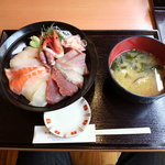 平塚魚市場食堂 - 