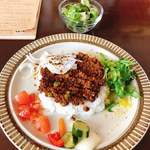 キーマカレーとチャイ なるせ堂 - 3月は新玉ねぎのキーマ！