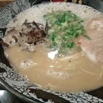 博多 一幸舎 博多デイトス店 - ラーメン（アップ）