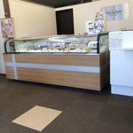 オーブ・ル・クール - ケーキ売場のショーケース