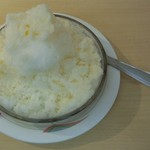 白熊菓琲 - 飽きないように途中の氷にも練乳が多め