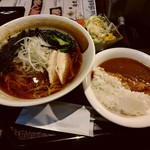 Wagyuu Senka Yakinikuya - 【2018.3.29(木)】牛骨醤油ラーメン定食(並盛)1,058円