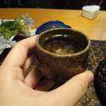 うなぎ屋酒坊・画荘 越後屋 - いっぱい入る、おちょこをセレクト！ふっふ