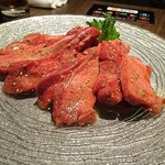 焼肉トラジ - 