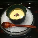 日本料理 晴山 - 未来コーンの冷製スープ。甘くてホタテの出汁がぴったり