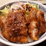 白樺 - ソースかつ丼(800円) 丼アップ