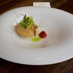 アコルドゥ - 魚のベニエ 干したトマトと温かな海