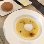 フレンチ&イタリアンバル Copine - お野菜のスープと熱々フォッカチャ