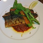 83257537 - 鯖のソテー プッタネスカソース