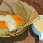 Royal Garden Cafe - ホォカッチャとスープ