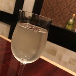 鉄板焼 燦燈 - 日本酒 大吟醸　800円。