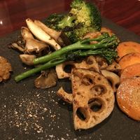 鉄板焼 燦燈 - 焼き野菜盛り合わせ　1,200円。