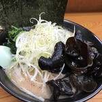 らーめん家せんだい - 塩トンコツ ネギが手切りじゃなくなりました。