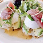 Cream Pot - 鮪のカルパッチョにアボガド～味噌醤油ソースってのが決めてね♪