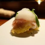 TACUBO - 北海道天然ホタテフリット、ふきのとう泡、生ハム