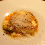 TACUBO - ロワールホワイトアスパラ、卵黄マルサラ、ブラナータチーズ