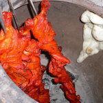 ラジスカーナ - インドより直送のタンドール釜で焼く　ナン・タンドリーチキンは最高です