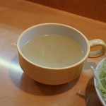 洋食ポワレ - ランチのスープ