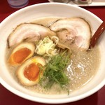 ミサト - 味玉醤油ラーメン（800円）硬め、多め