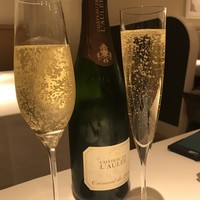 レストランエール - スパークリングワインとノンアルの洋梨スパークリングで乾杯☆