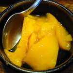 印度料理シタール - デザートのマンゴー