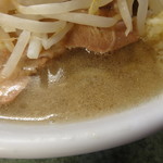 ラーメン二郎 - まんまのスープ