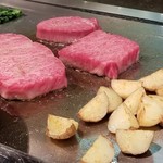 仙台牛と和風個室 すていき小次郎 - 