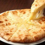 ネパールスープカレー ビハニ - 料理写真:チーズナン