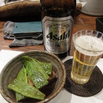 Daidoko Yaburegasa - 瓶ビールとお通し