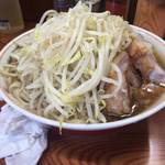 ラーメン二郎 - ラーメン730円