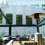 J.S. BURGERS CAFE - テラス席。