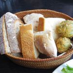 ブレッド&タパス 沢村 - 