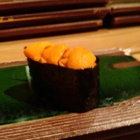 柳橋きたろう場内 - 雲丹握り