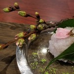 日本料理 TOBIUME - ⑬終焉～"サクラサク"
      自家製桜餅が和菓子屋さんより美味しい！
      穏やかな甘さ、もう一つ食べたくなります。