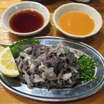 魚虎 - 和牛生センマイ刺し 680円