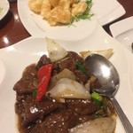 中国飯店 - 牛肉の黒胡椒炒めと海老マヨネーズ（＾∇＾）