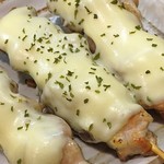 Yakitori Ichiban - 鶏ももチーズ焼き (450円)