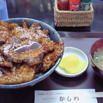 レストハウスかしわ - 炭火焼きぶた丼（大）［2011年6月18日］