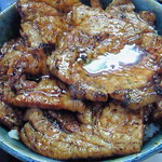 レストハウスかしわ - 炭火焼きぶた丼（大）［2011年6月18日］