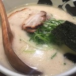 ばっこ志 - とんこつラーメン¥750