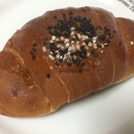 ヒヨシヤ - あん塩パン