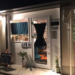 ラフニングオゥル - 外観