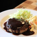 レストラン マコト - ハンバーグランチのハンバーグ