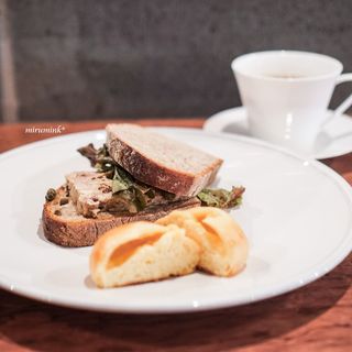 喫茶とパンdo._0