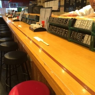 【寿司カウンター】ライブ感のある贅沢なカウンター席！